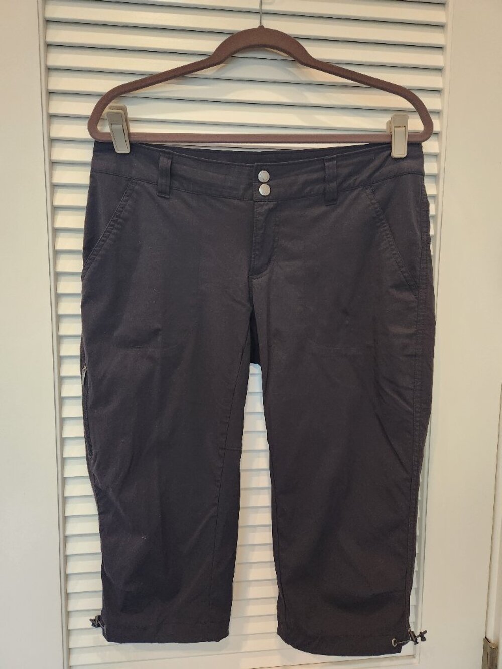 Columbia Capri Black Hiking Pants - Size 10